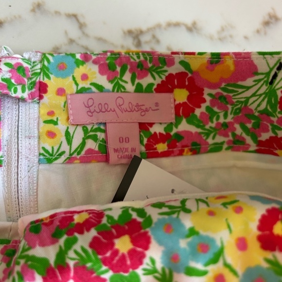 Lilly Pulitzer vintage Floral skort with Lace Detail size 00 - Picture 3 of 5